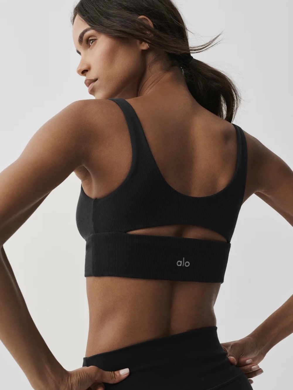 ALO Yoga Slit Bra Black XS